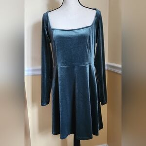 Old Navy Long Sleeve Velveteen Dress - Dark Forest Green Size Large NWT